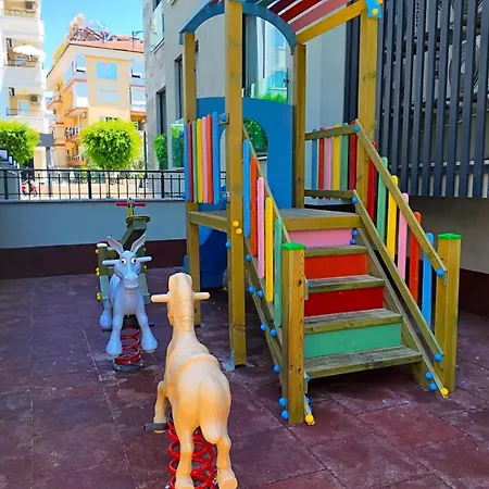 200 Meters From Sea In Heart Of In 5 Star Complex Апартаменти
